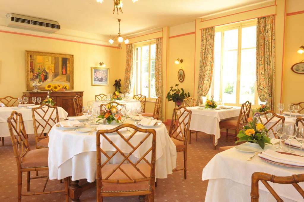 Logis L'Hermitage Buzançais Eksteriør bilde